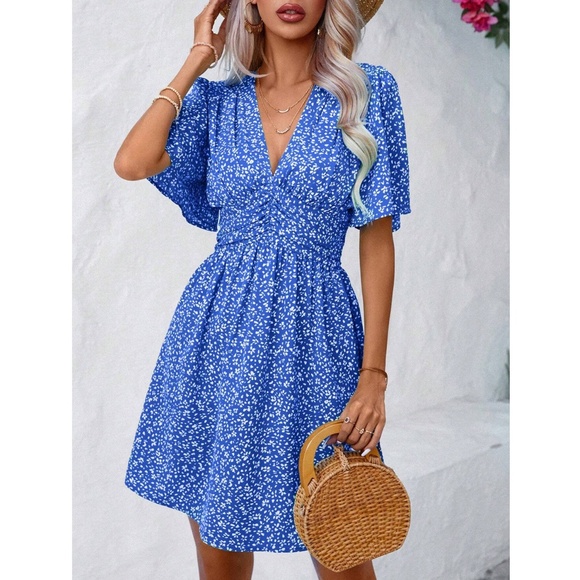 Blue Ditsy Floral Mini Dress V-Neck Butterfly Short Sleeve - Picture 7 of 8